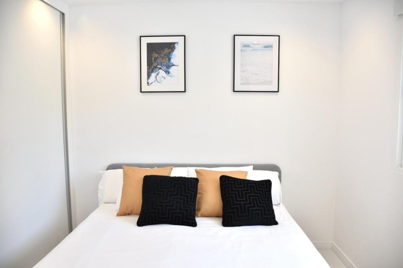 Myflats Deluxe Seafront Apartment Arenales del Sol Exterior foto
